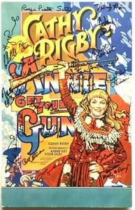 "ANNIE GET YOUR GUN" CATHY RIGBY & FULL CAST SIGNED BROADWAY WINDOW CARD POSTER - Picture 1 of 4