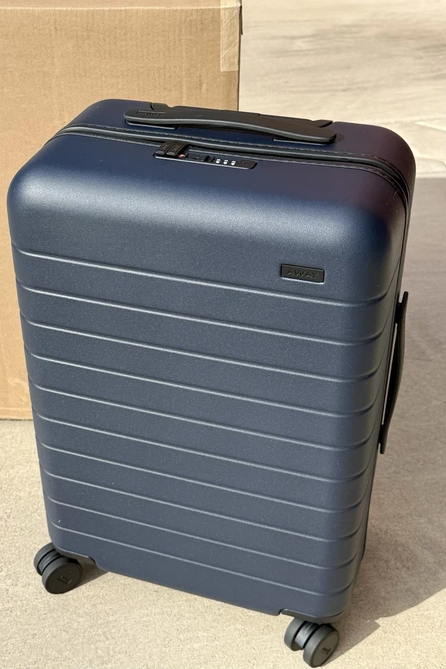 Equipaje de mano más grande AWAY **NUEVO** Foto 1 de 4