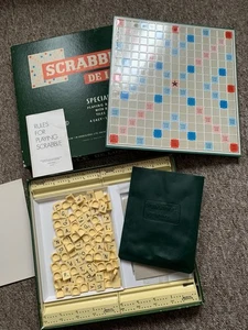 Vintage Scrabble Deluxe Brettspiel Drehteller rutschfest Fliesenbrett Retro komplett - Bild 1 von 3