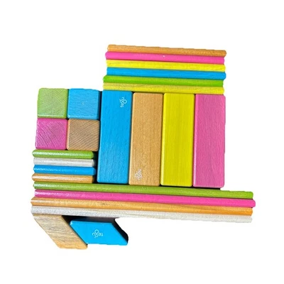 Juego de 24 bloques magnéticos de madera Tegu Foto 1 de 3