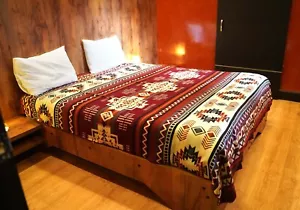 Alpaca Wool Blanket, Reversible 2 in 1-Thick and Ultra Soft-Premium Alpaca Wool - Picture 1 of 3