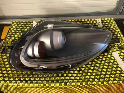 Ferrari F430, Scuderia, ФАРА, КСЕНОНОВАЯ, СПРАВА, ПЛАТФОРМА СВЕТЛО-СЕРАЯ, P/N 239996 - Изображение 1 из 4