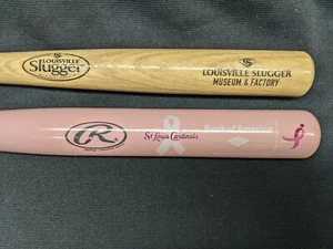 Par de bates de béisbol miniatura de madera ST LOUIS CARDINALS MLB ROSA Cancer Komen - Imagen 1 de 3