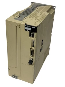 Yaskawa Servopack SGDV-330A11A " LEGGI " - Foto 1 di 8