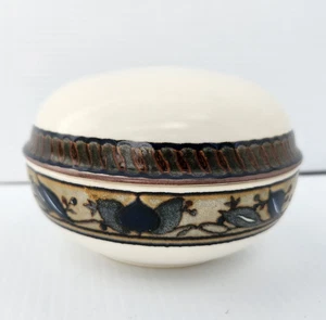 Mikasa Intaglio Arabella 4.5" Cuenco Redondo con Tapa Salsa Sumergir Azúcar Baratija CAC01 - Imagen 1 de 5