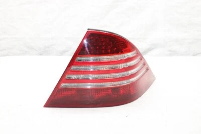 2004 MERCEDES S55 W220 SEDAN #289 RIGHT TAIL LIGHT - Image 1 of 4