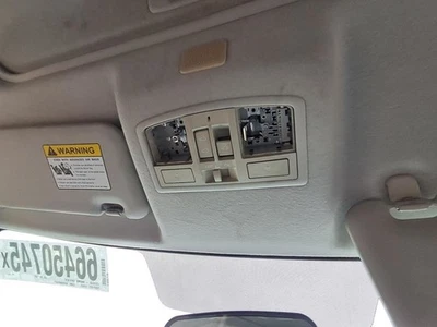 Mazda 3 2012 consola superior techo parte con techo corredizo - usado, 159 k millas Foto 1 de 4