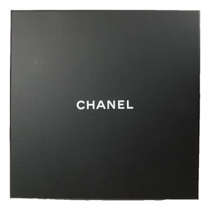 Authentische Chanel schwarze Geschenk-Präsentationsbox 7,25" x 7,25" x 3" - Bild 1 von 6