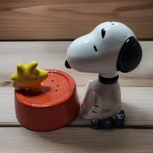 Vintage Peanuts Snoopy & Woodstock Treasure Craft Salt And Pepper Shakers- U2 - Picture 1 of 2