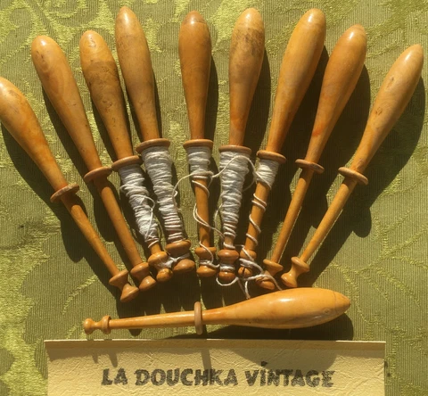 FRENCH 1800s LACEMAKER SPINDLES~ LOT OF 10 WOODEN SPOOLS BOBBINS ~MADE IN FRANCE Cover