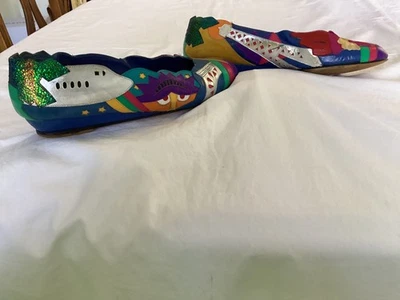 De colección. Pisos Beverly Feldman "viajeros" talla 7,5 M, con 747, Torre Eiffel en ellos Foto 1 de 4