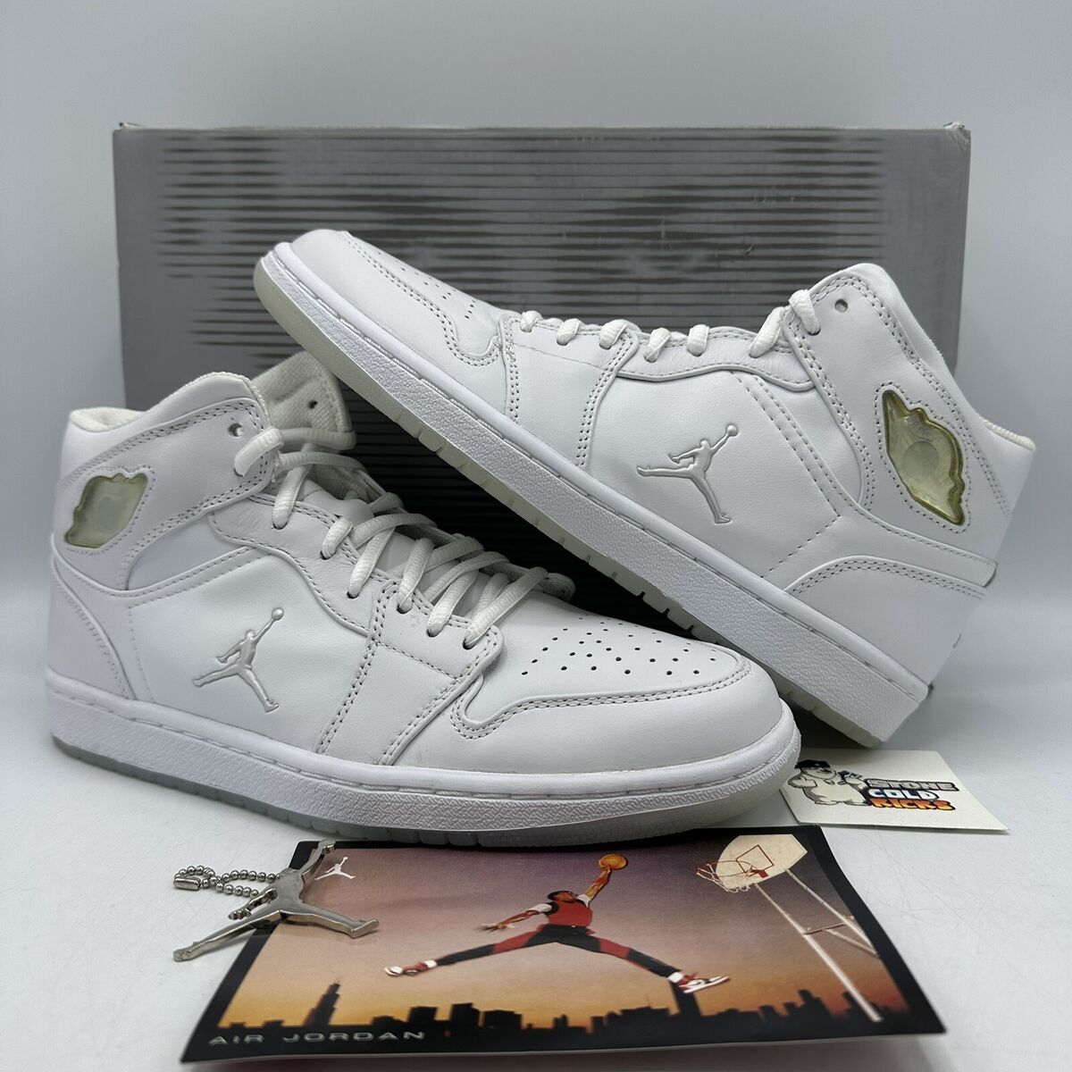 Jordan 1 Retro 2002 White Chrome for Sale | Authenticity Jordan 1 Retro 2002 White Chrome for Sale | Authenticity