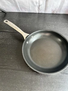 Le Creuset Tri-Ply Stainless Steel Non-Stick 10-Inch Fry Pan Skillet - Picture 1 of 7