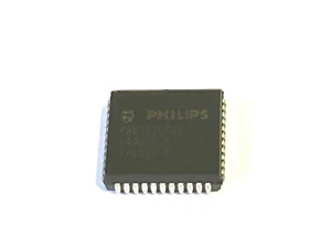 P80C32 UFAA, 8 BIT Microcontroller, 8K 256B, 33MHz,16 Bit Timer, Intel, PLCC44 - Picture 1 of 4