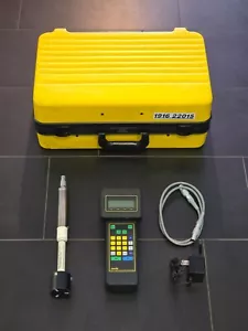 Narda Electromagnetic Radiation Survey Meter RF 8718B and 8721D - Bild 1 von 16