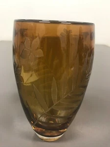 Vintage braune Vase mit geätzten Blumen und Blättern. - Bild 1 von 6