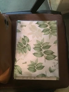 PEPCO HOME PVC TABLE CLOTH 100 X 140 CMS BIRTHDAY CHRISTMAS FREE UK POST - Picture 1 of 1