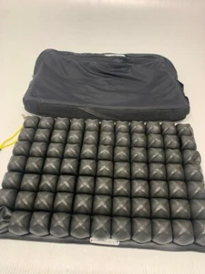 Roho High Profile Wheelchair Cushion Black 1RSMLPC Sz 20x13.25x2.25 With Case - Picture 1 of 6