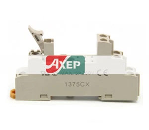 P2RF-08-E Relay Socket Base New.⊕IK - Picture 1 of 3