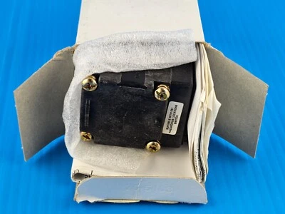 NEW Eaton Cutler Hammer E51DF3 Photoelectric Fiber Optic Head, Standard Range - Image 1 of 3