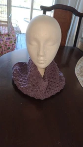 NEW Hand Knitted Cowl Infinity Round Scarf - Lavender- - Picture 1 of 2