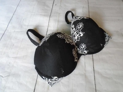 38D Black & White Floral Lace Underwire Padded JEZEBEL Push Up Bra 38D - Image 1 of 4