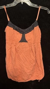 Top da allenamento sportivo donna LuluLemon corallo/nero taglia 6  - Foto 1 di 3