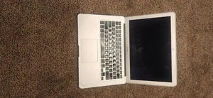 MacBook Air 13" 2010 1.86GHz Core 2 Duo 2GB RAM 128GB SSD MacOS Computer - Picture 1 of 8