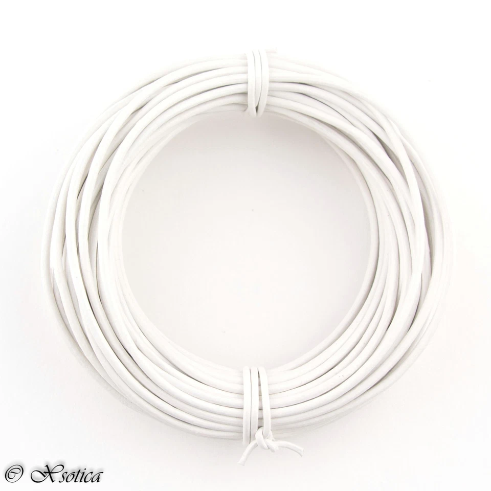 Круглый кожаный шнур Xsotica® 1,5 мм 10 ярдов (30 футов) более 65 цветов в наличии  - Изображение 1 из 1