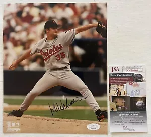 Mike Mussina Signed Autographed Glossy 8x10 Photo Baltimore Orioles : JSA COA - Picture 1 of 3
