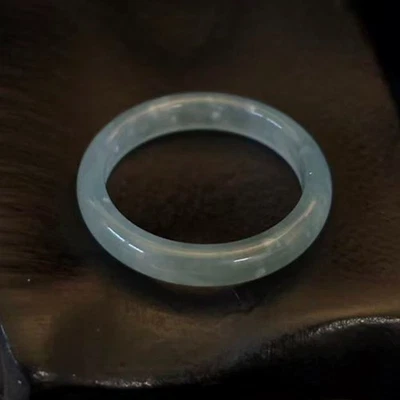 Banda Anillo Jadeíta Jade Azul-Verde Natural Birmano, Ancho 4-5 mm Foto 1 de 4