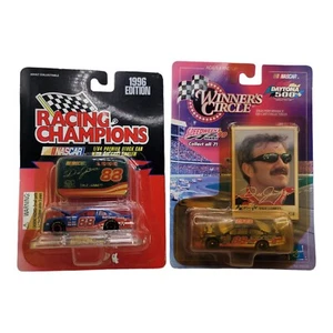 NASCAR Racing Champions 1996 Edición #88 Dale Jarrett Die Cast Emblema y Tarjeta Nuevo - Imagen 1 de 6