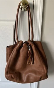 Bolso de Mano Michael Kors Tostado Astor Anillo Grande Hobo Cartera Cuero Guijarro - Imagen 1 de 9