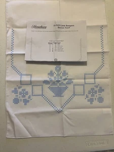 Herrschners LIttle Bouquets Dresser Scarf Stamped Cross Stitch - Picture 1 of 4