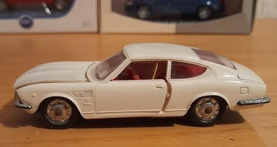 Norev Plast Fiat Dino Coupé - obsoleta - white (no Hachette, Mercury, Mebetoys) - Immagine 1 di 4
