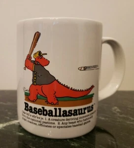 Taza de café vintage 1986 Nalpac BASEBLASAURUS dinosaurio béisbol excelente - Imagen 1 de 6