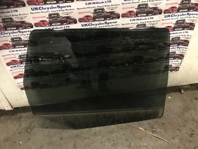 JEEP GRAND CHEROKEE WK OS DRIVERSIDE DERECHO PUERTA TRASERA VIDRIO 2005-2009 Foto 1 de 4