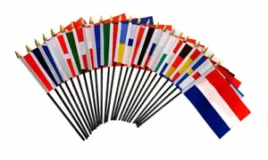 Juego de banderas de mano Euro 2020/2021 - 24 naciones 6"" x 4"" - fútbol de la UEFA - Imagen 1 de 2