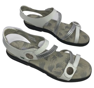 ladies golf sandals size 9