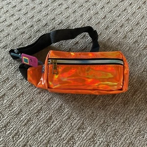 80er Jahre Fanny Pack Gürteltasche mit nostalgischen Gegenständen im Inneren! - Bild 1 von 3