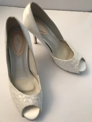 Lace Shoes Heels Paradox London Size 8 Satin Shabby Chic Appeal B35 - Image 1 of 4