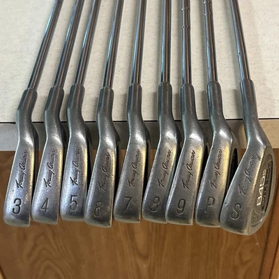Juego de hierro escocés plateado Tommy Armour 845s para diestros, 3-9, PW, SW Foto 1 de 4