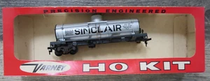 Varney Sinclair Tank Car MISSING 1 SET OF TRUCKS HO Scale - Picture 1 of 4