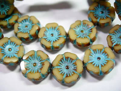 12 cuentas - Cuentas de flores de vidrio checo lavado turquesa marfil 12 mm Foto 1 de 2
