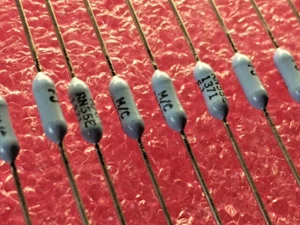 RN55E1371F RESISTORS 1.37K OHM 1/8W 1% AXIAL 50 PIECES - Picture 1 of 5