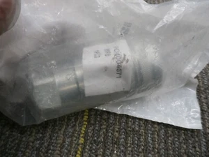 Lawson Hydraulic Quick Connect Coupler 1" x 1-11-1/2" 55904 - Picture 1 of 2