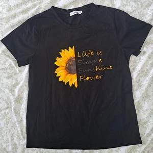 Black Tee With Sunflower Design and Life Is Simple Sunshine Flower Logo. Size L - Picture 1 of 3