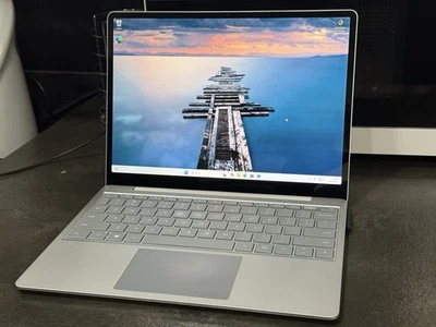 Microsoft Surface Laptop Go 1943 12.4" | i5-1035G1 |3.60 GHz |8GB RAM |120GB SSD - Immagine 1 di 4