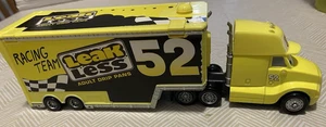 Disney Pixar Leak Less Hauler Semi Truck und Trailer - Bild 1 von 5
