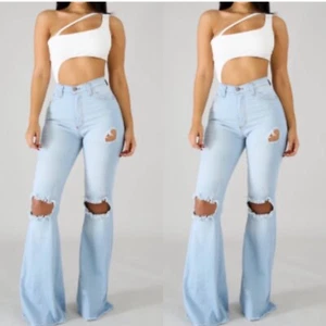 bell bottom jeans women - Picture 1 of 4